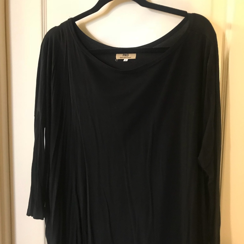 Black Piko Top